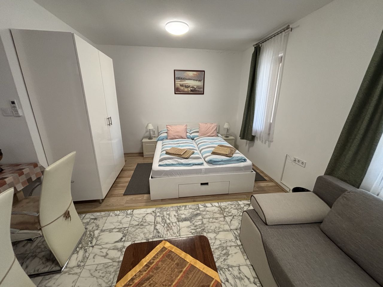 "E" Stúdió Apartman - 4